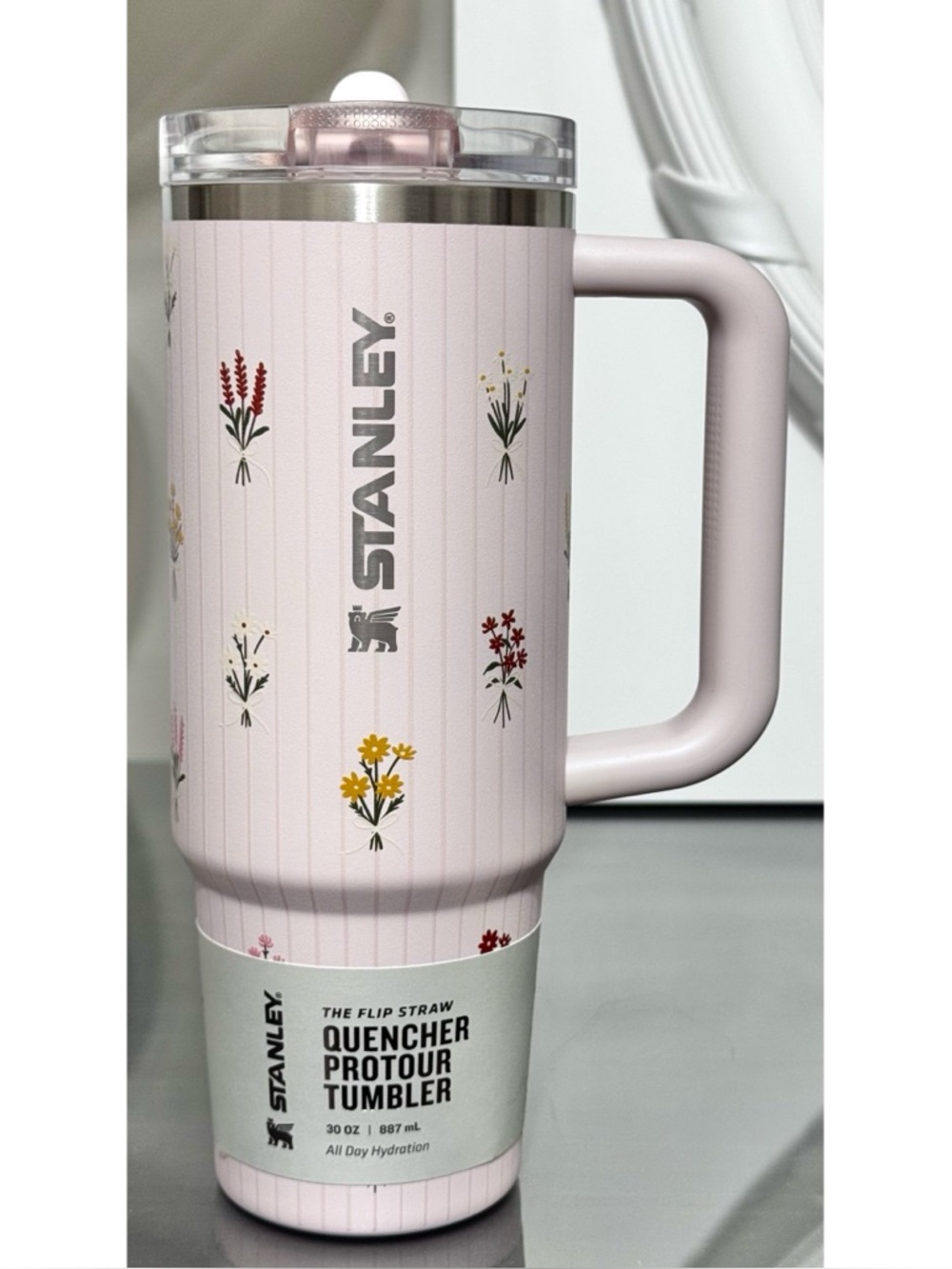 STANLEY‎ QUENCHER PROTOUR 30OZ FLIP STRAW TUMBLER, ROSE QUARTZ BOUQUETS - Picture 1 of 4